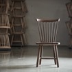 Bild på Lilla Åland stol jubileumsmodell i rökt ek