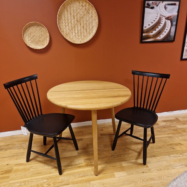 Bild på Miss Tailor matbord från Stolab (butiks ex)